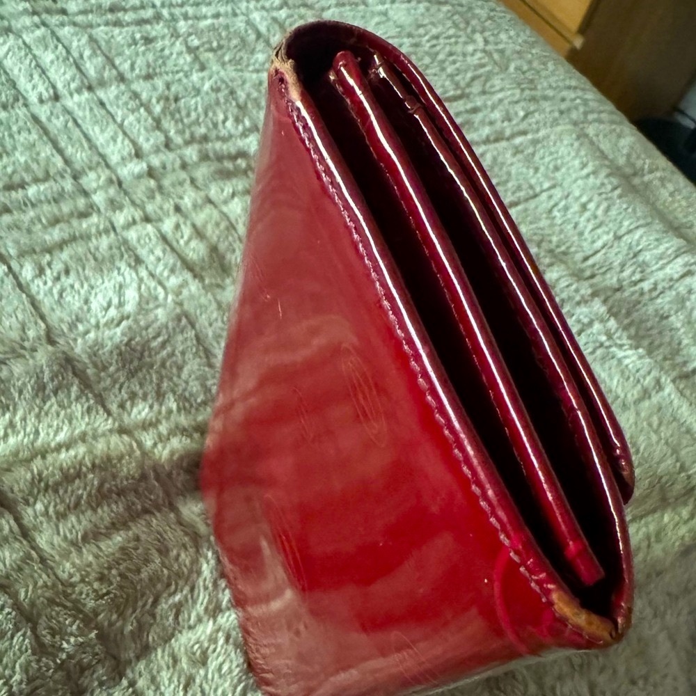 Cartier Patent Leather Wallet. Please look at the photos as part of description - Picture 9 of 9